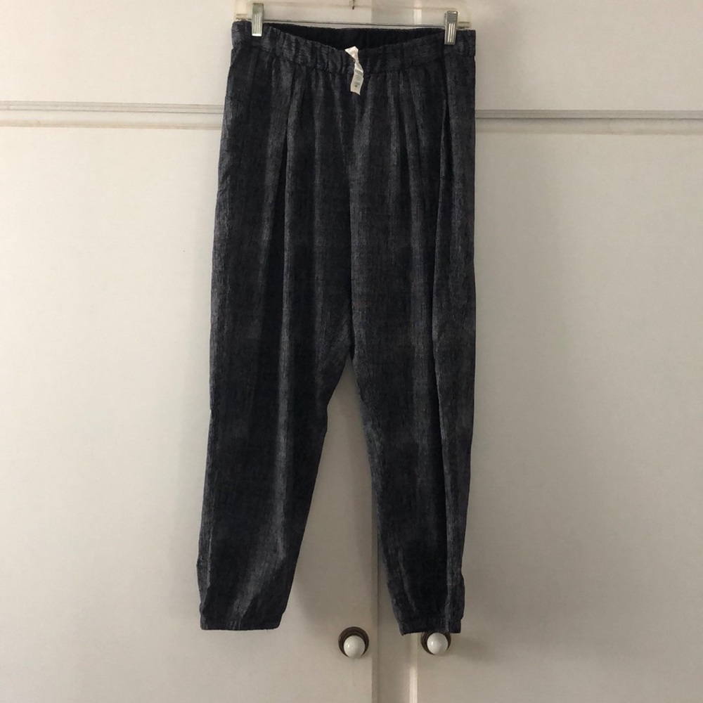Lululemon Grey Jogger Size 8